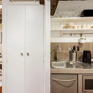https://sweety-home-in-center-of.fr-paris.fr